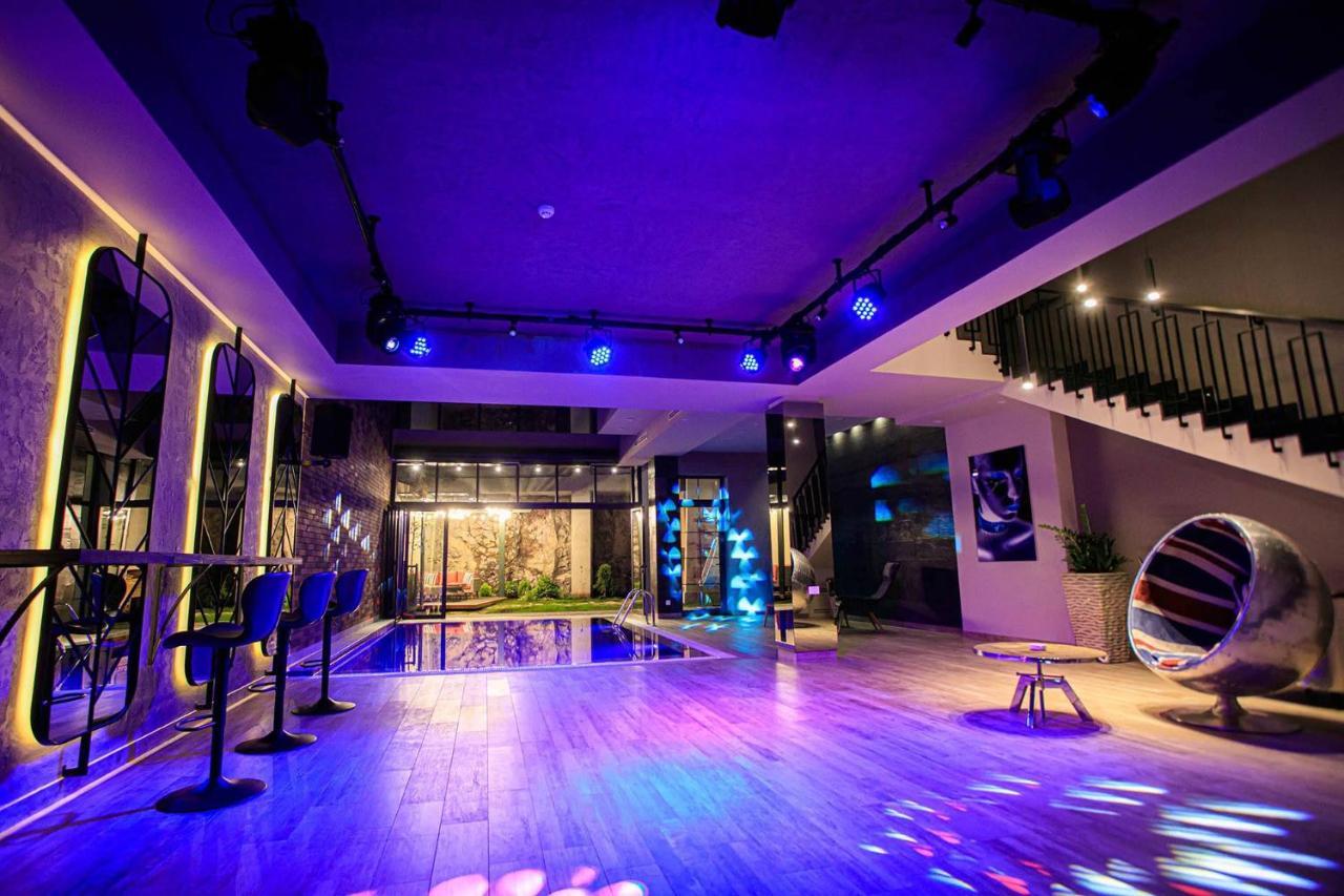 Ibiza Hotel&Spa Jerevan Buitenkant foto