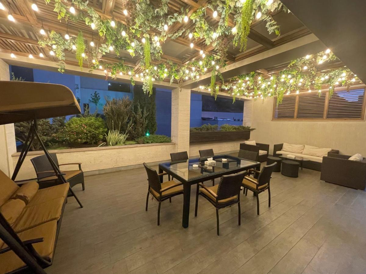 Ibiza Hotel&Spa Jerevan Buitenkant foto