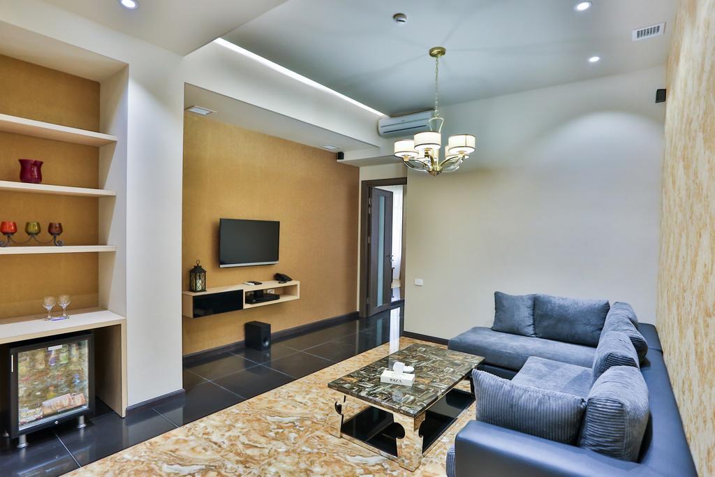 Ibiza Hotel&Spa Jerevan Buitenkant foto