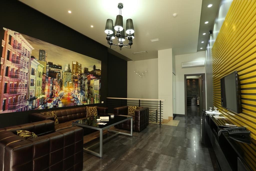 Ibiza Hotel&Spa Jerevan Buitenkant foto